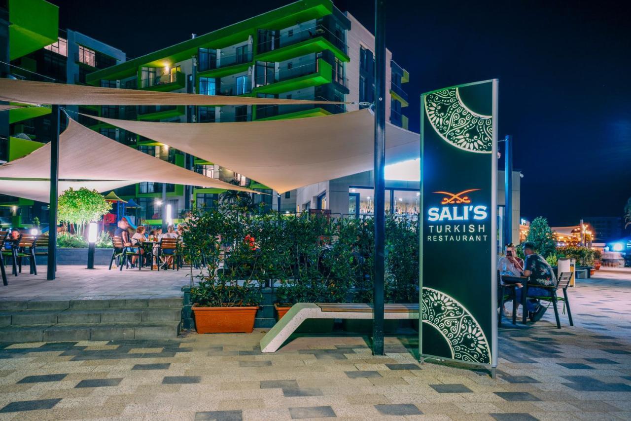 Visum Apartment Alezzi Beach Năvodari Exterior foto